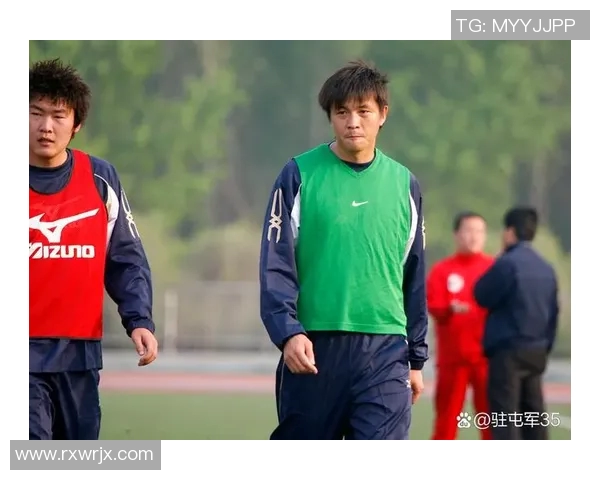 足球明星魅力四射不仅外表帅气更是球场上的绝对强者